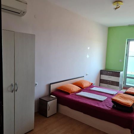 Елка Burgas Exterior foto