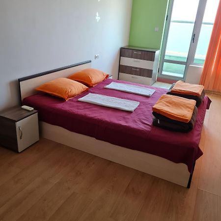 Елка Burgas Exterior foto