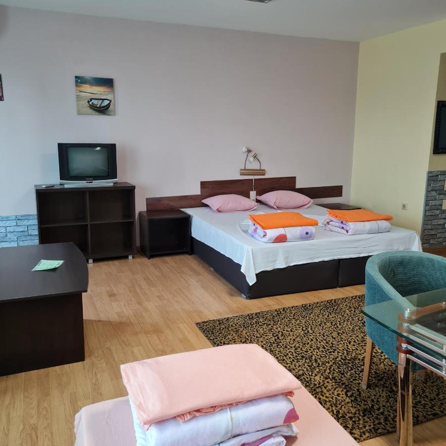 Елка Burgas Exterior foto
